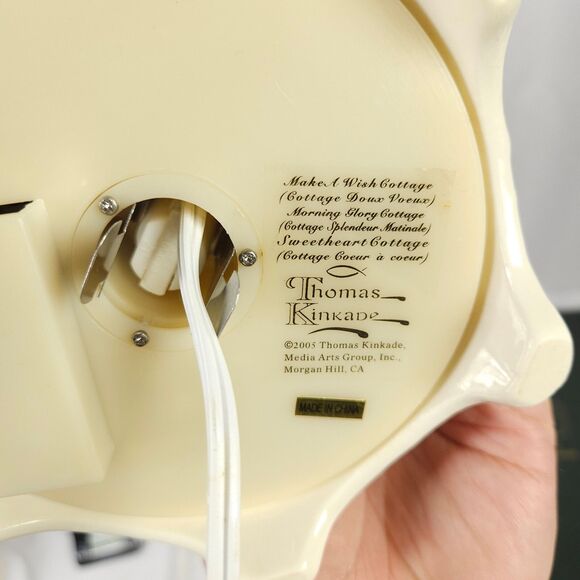 Thomas Kinkade Painter Of Light Spinning Light Up Musical Gazebo - Picture 6 of 12